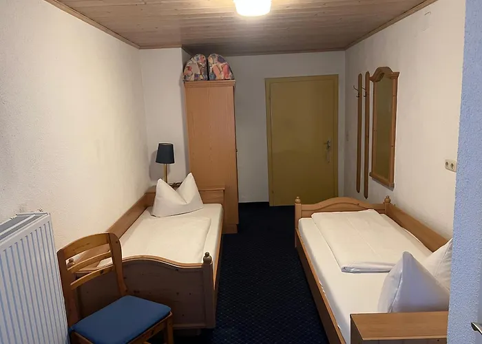Pensjonat Zur Post 3*